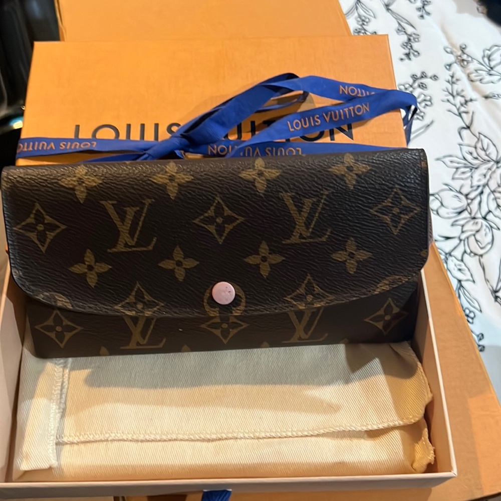 LV Emilie Wallet